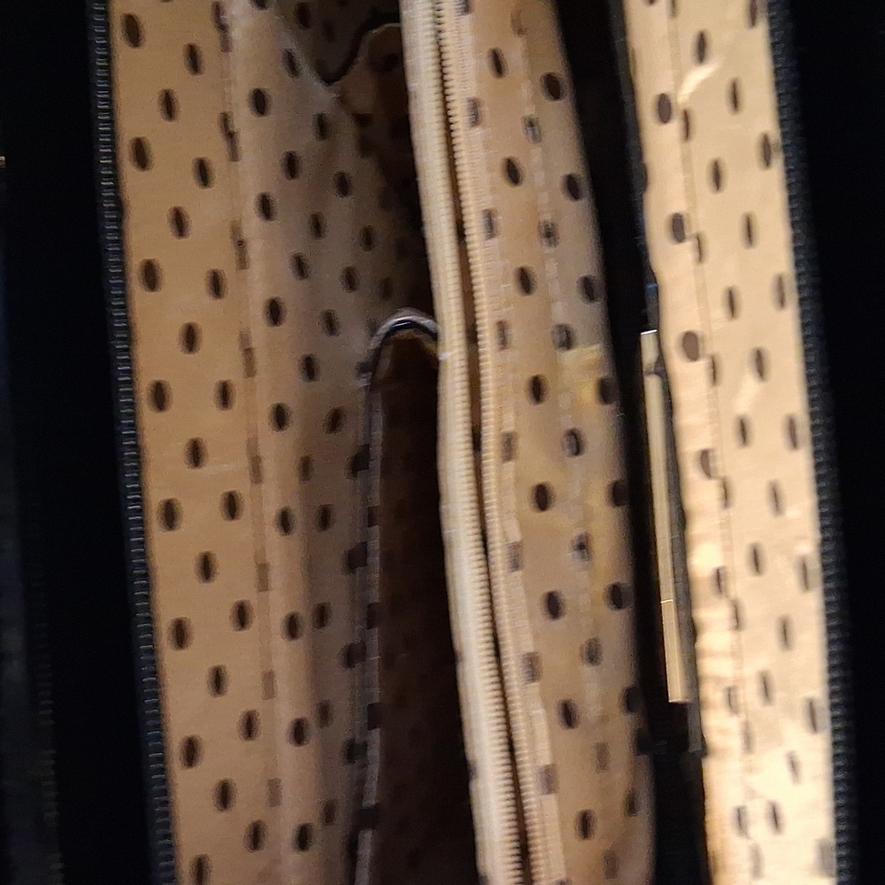 Julia & Michael EUC Patent Handbag - Picture 11 of 16